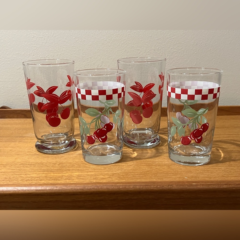Vintage Libbey Cherry Juice Glasses